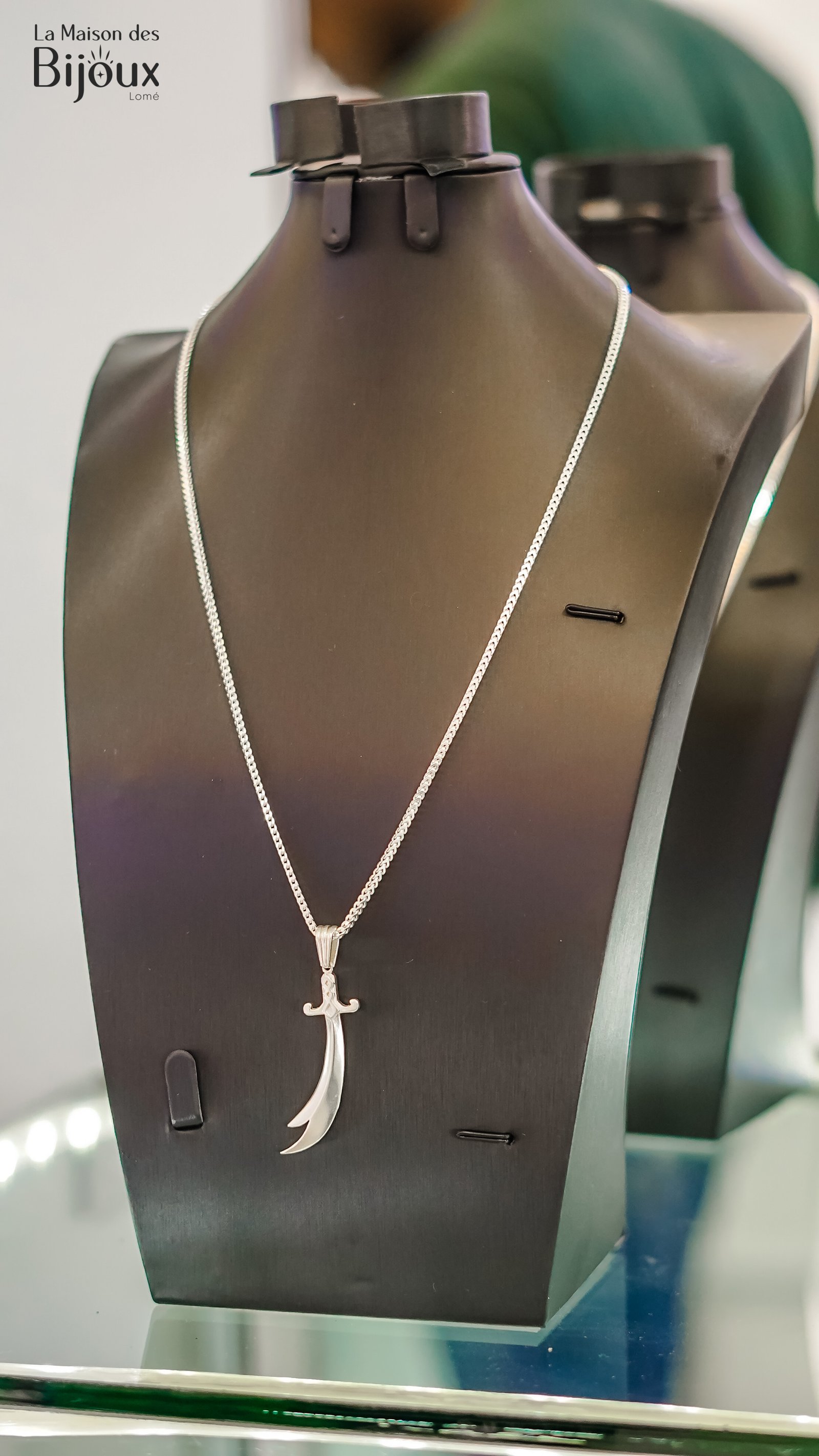 Collier Argent Sabre Cimeterre